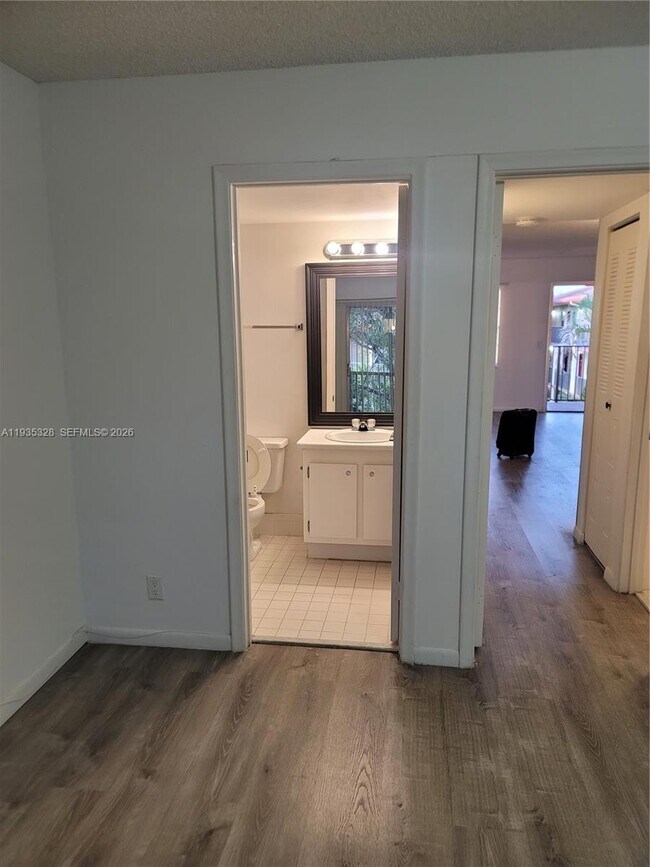 Building Photo - 151 SW 134th Way