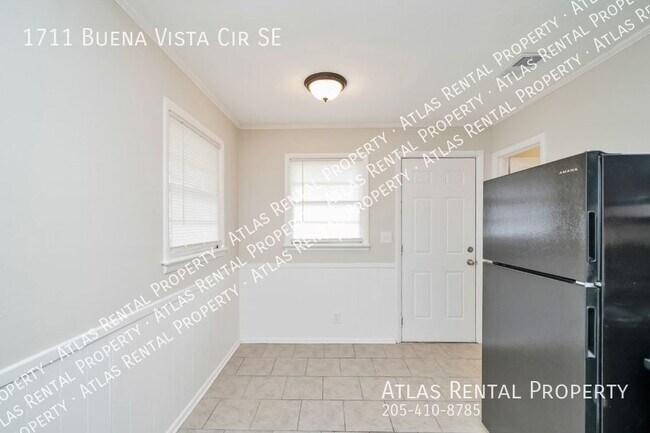 Building Photo - 1711 Buena Vista Cir SE Decatur, AL 35601