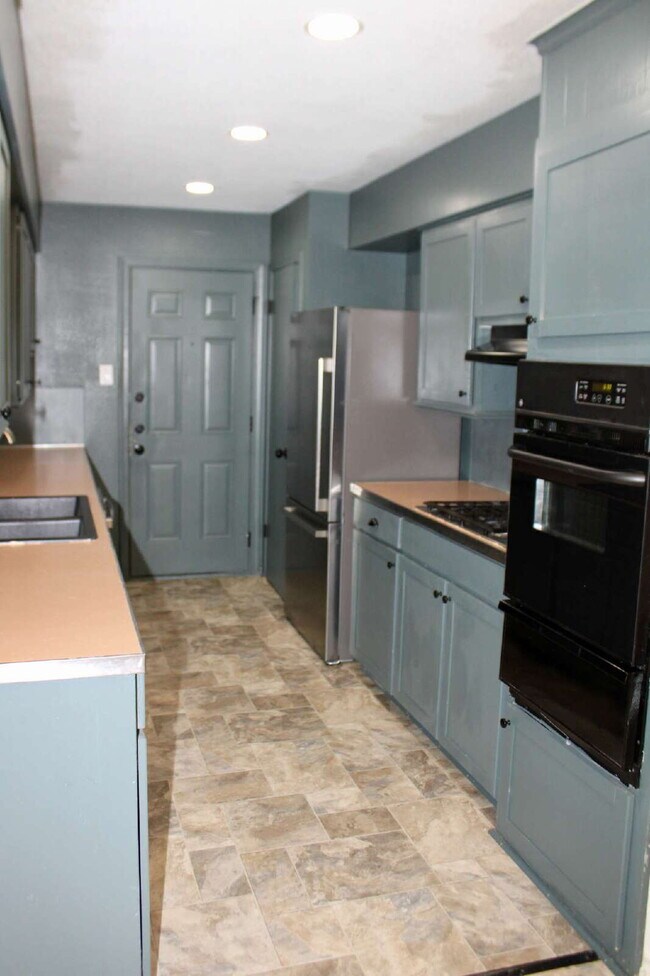 Building Photo - 4726 Jade Dr