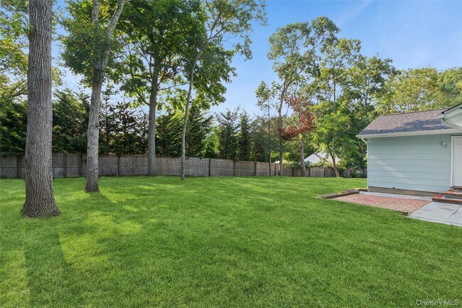 Building Photo - 171 Wakeman Rd
