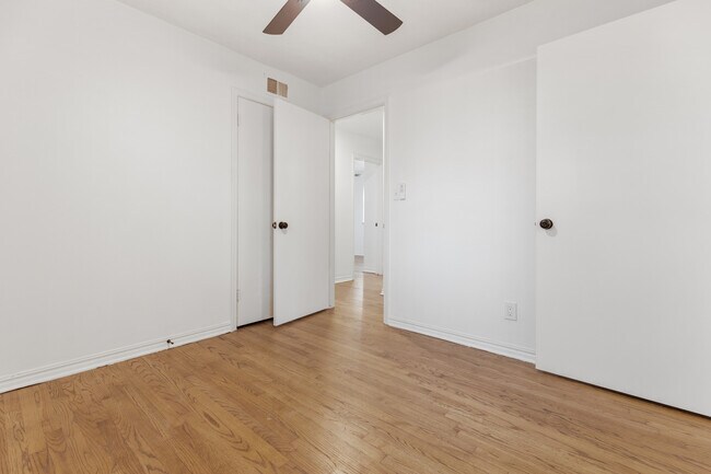 Building Photo - 513 Inwood Dr