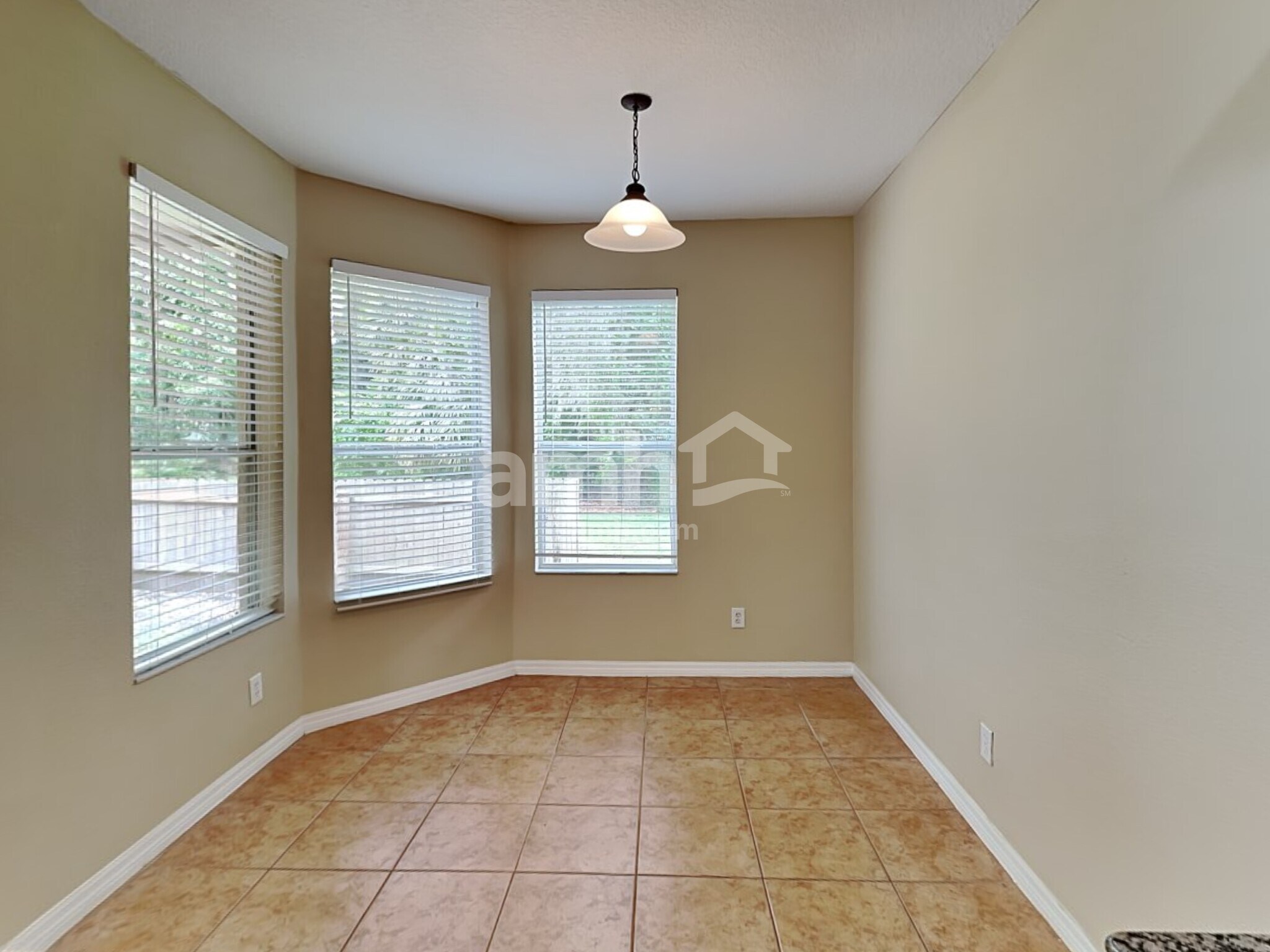 Building Photo - 1598 Song Sparrow Ct