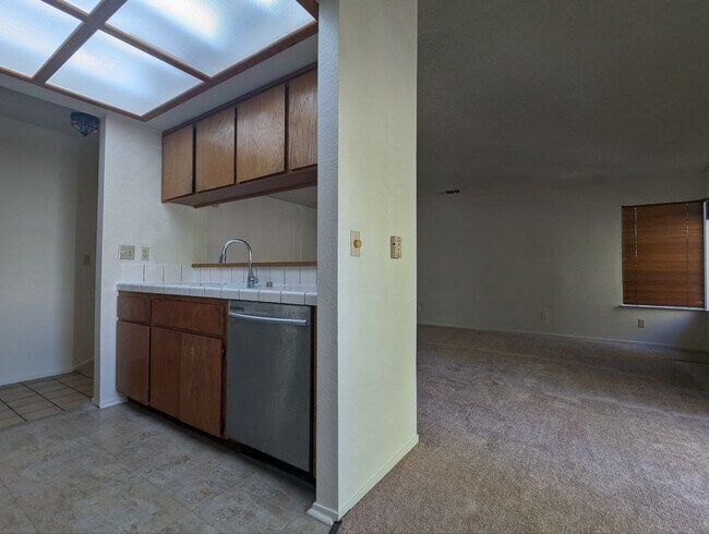 Building Photo - 38860 Cherry Glen Common