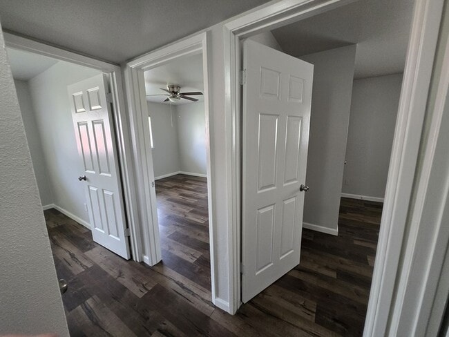 Building Photo - 433 Clearfield Dr