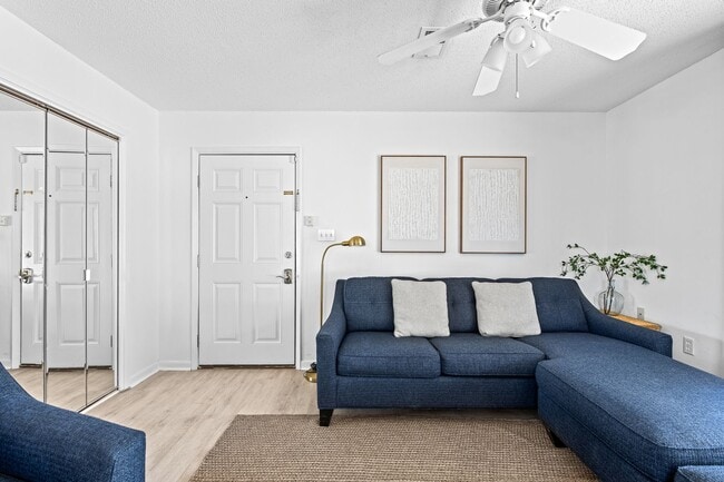 Building Photo - Cute fully furnished 1-Bedroom Codo in Seagrove Beach