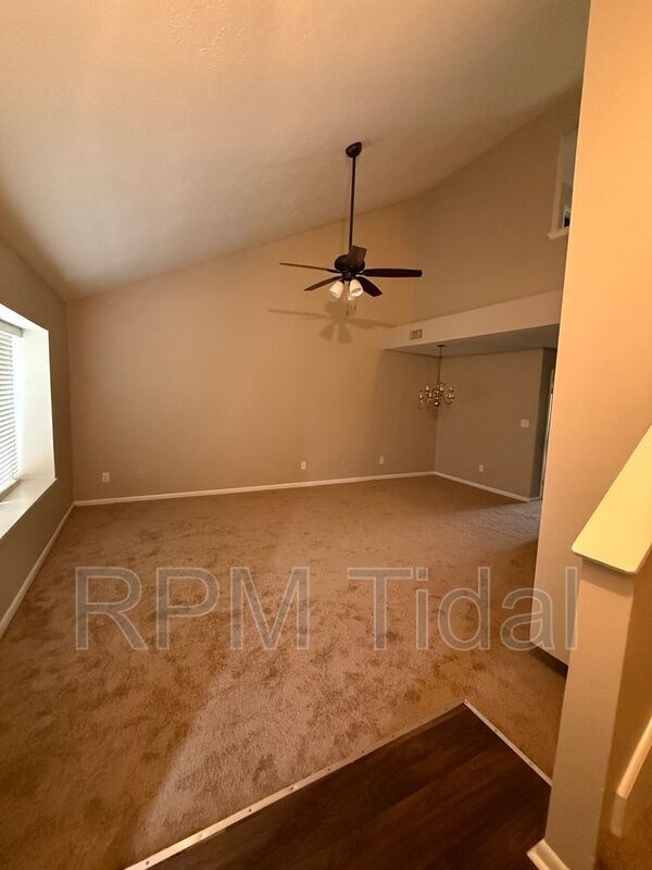 Building Photo - 70 Riverchase Dr