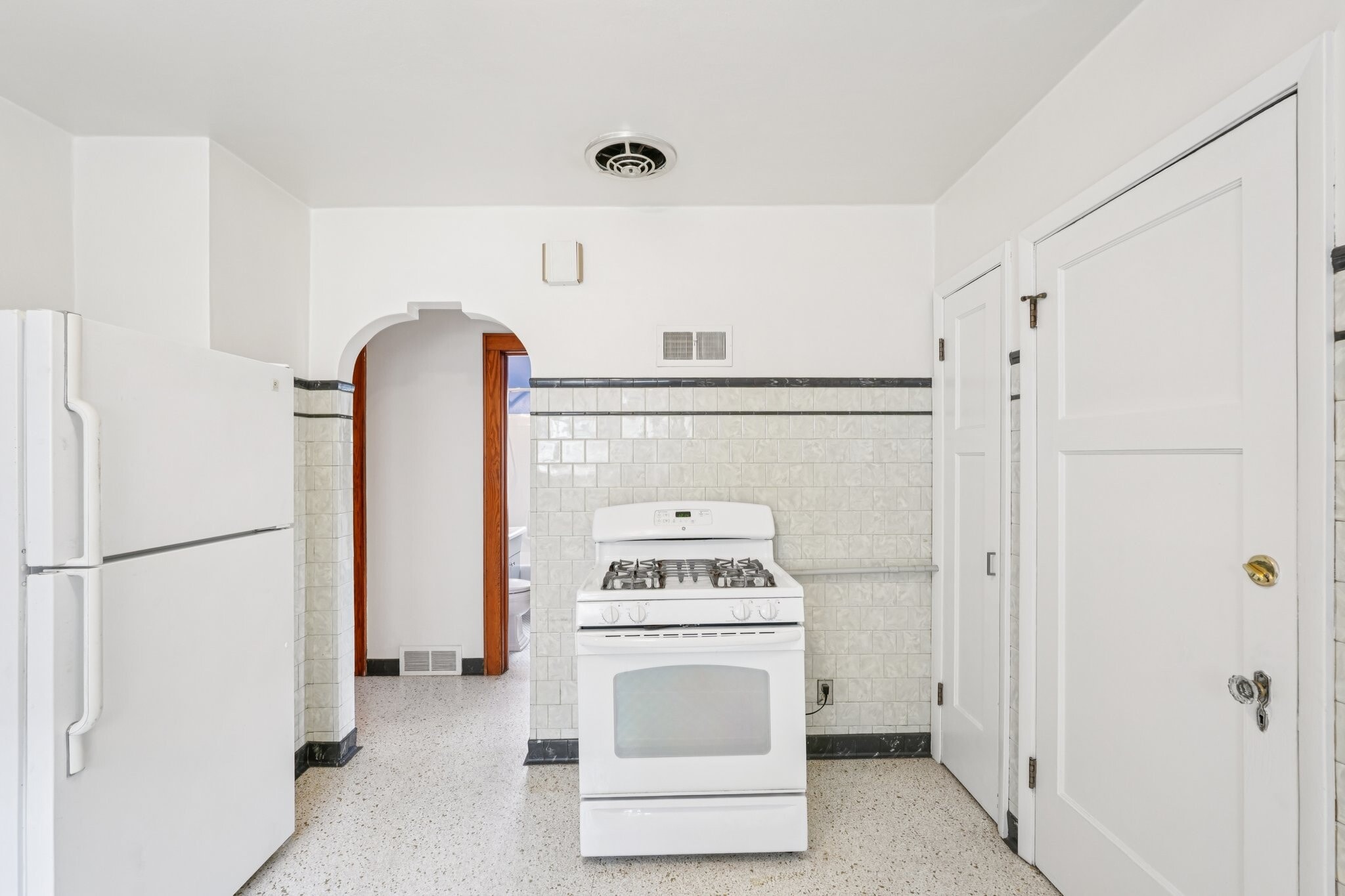 Building Photo - 2170 S 64th St