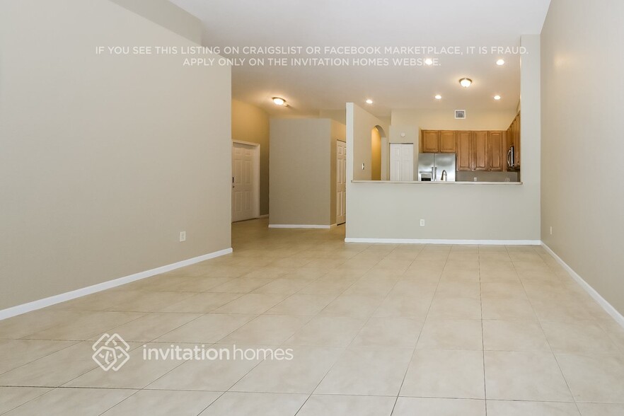 Building Photo - 303 E Coral Trace Cir
