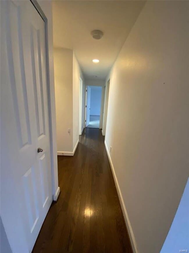 Building Photo - 5330 Pershing Ave