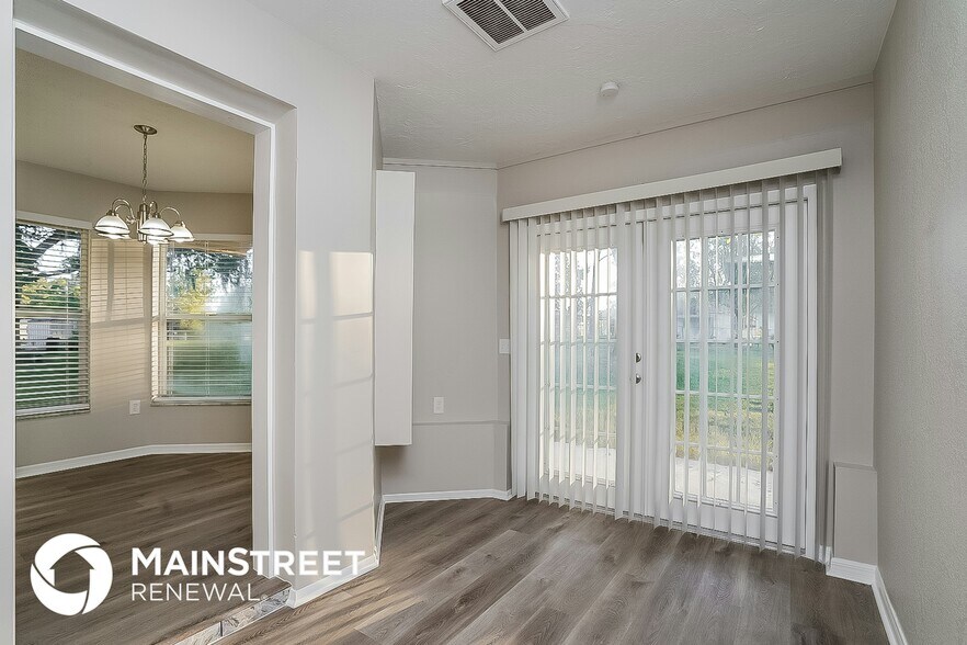 Building Photo - 13430 Litewood Dr