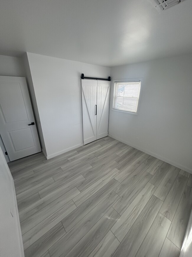 Building Photo - 2132 McCartney Rd