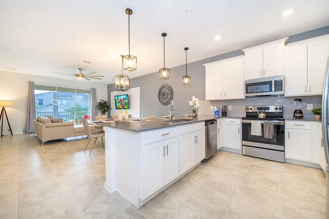 Building Photo - 8861 Cabot Cliffs Dr