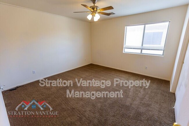 Building Photo - 2234 W Pima Ave