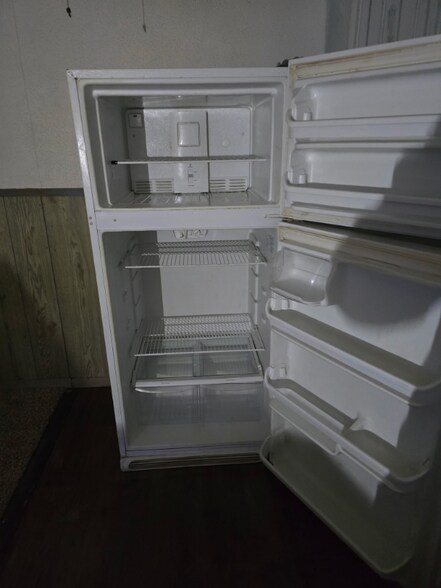 Building Photo - 29 Creek Dr