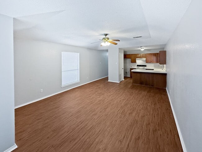 Building Photo - 832 Mirabell Ct