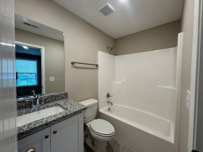 Building Photo - BRAND NEW 3 bedroom 2 bath townhome in the heart of Smyrna