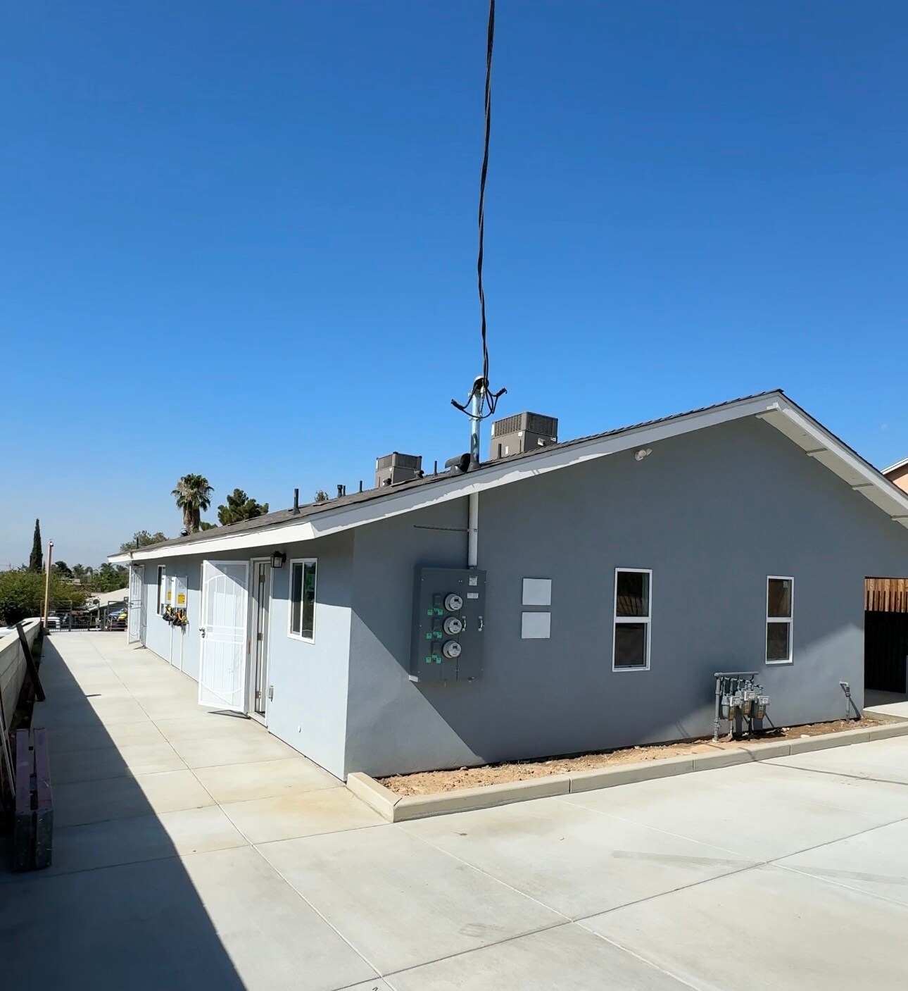 Outside - 1128 Jefferson St
