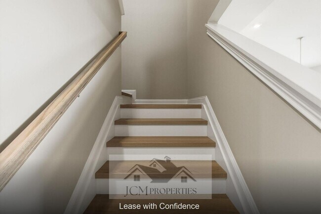 Building Photo - 113 Lambert Fld