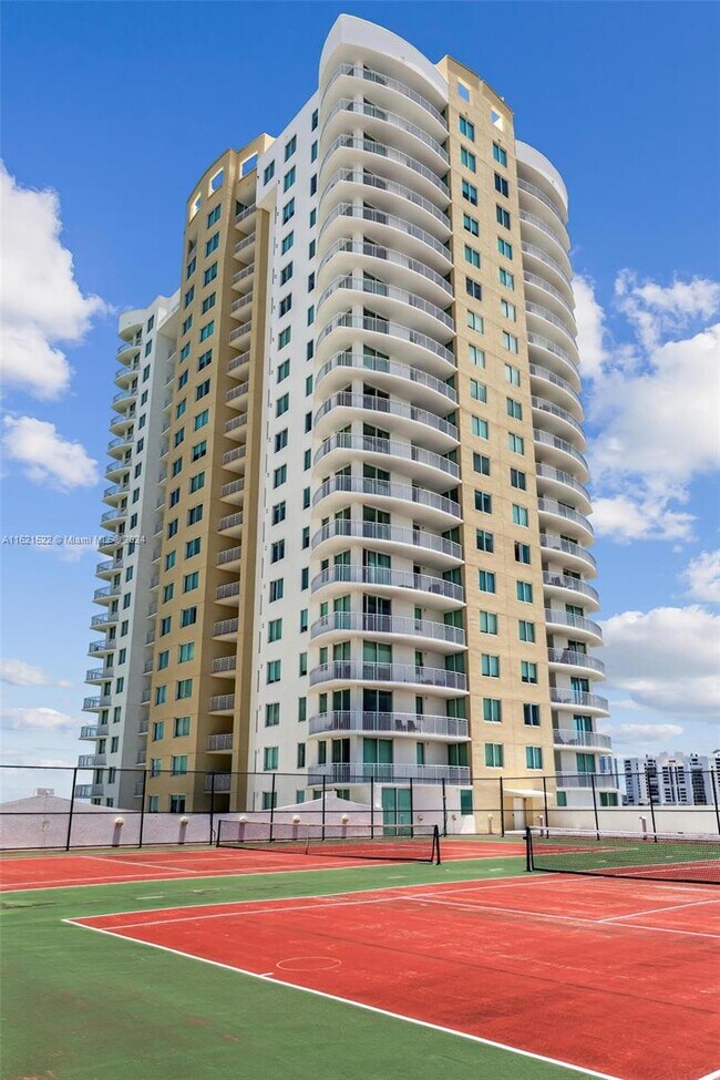 Building Photo - 1745 E Hallandale Beach Blvd