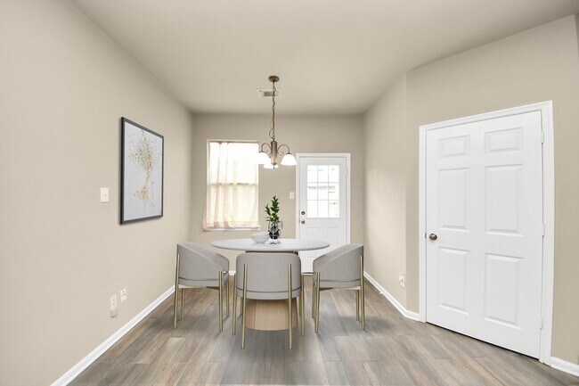 Building Photo - 12902 Meadow Springs Dr