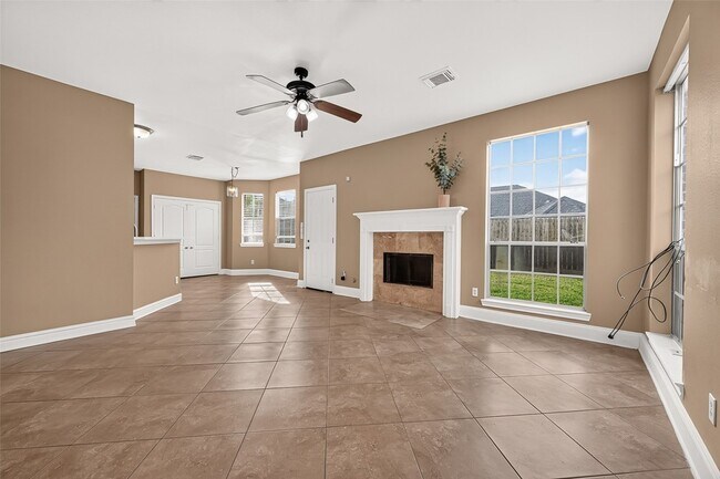 Building Photo - 4011 Alexis Cir