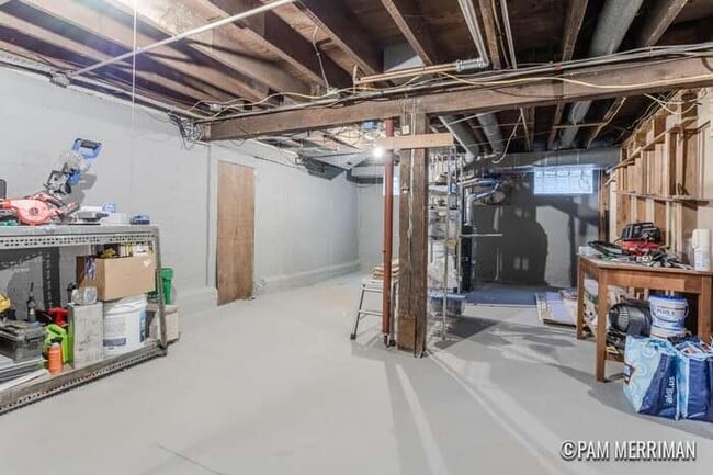 Building Photo - 306 Valley Ave NW