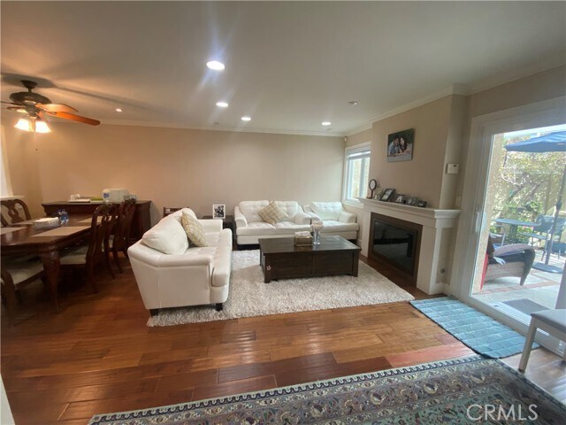 Building Photo - 73 Thicket