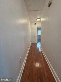 Building Photo - 1501 S Newkirk St