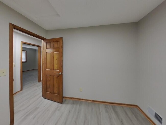 Building Photo - 13419 Marigold St NW