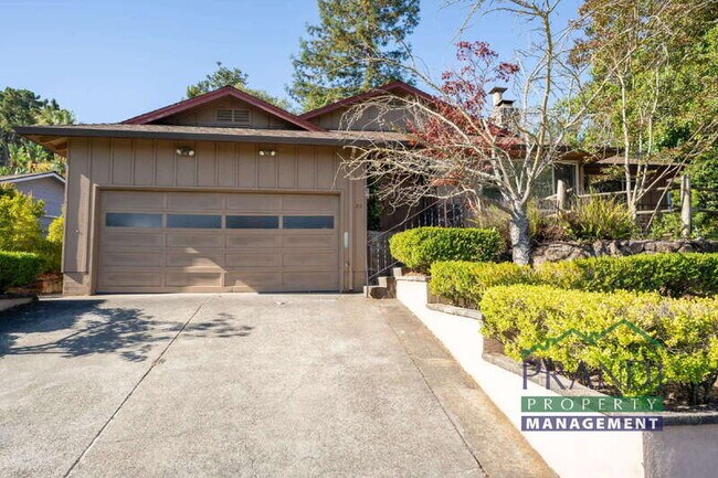 Building Photo - 20 Portola Ave