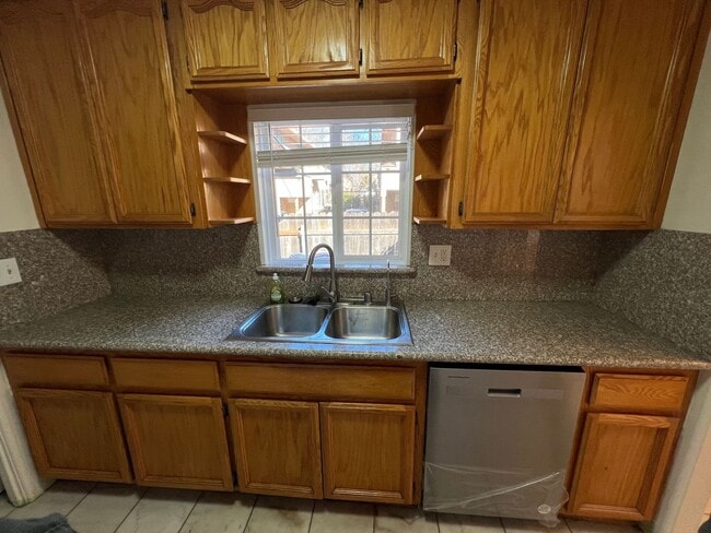 Building Photo - 2016 17 Street - Modern Midtown Gem | 2BR/...