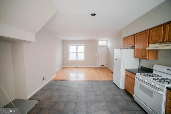 Building Photo - 1107 N 3rd St