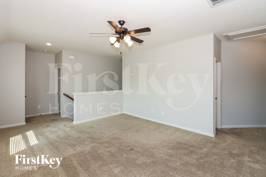 Building Photo - 2 Bellshill Cir