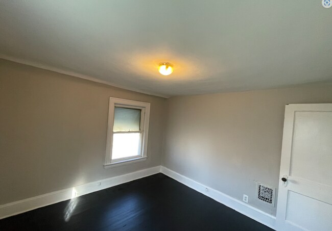 Building Photo - SECTION 8 and EDEN Accepted!! Spacious Newly Renovated 3 Br Home!