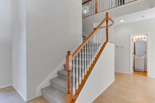 Building Photo - 8313 Canola Bend