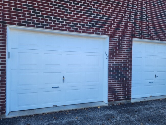 Building Photo - 3126 Alexander Pl