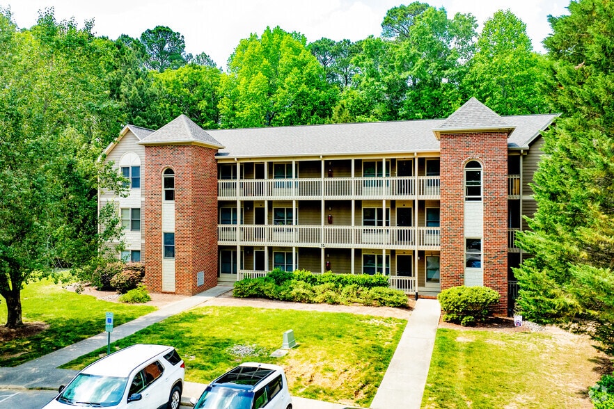 Primary Photo - Southpoint Glen