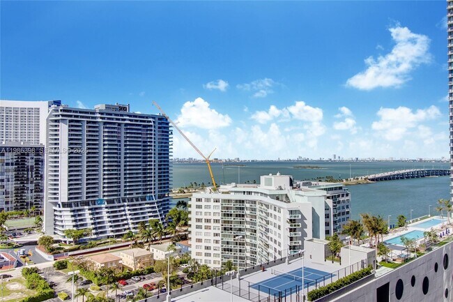 Building Photo - 501 NE 31st St