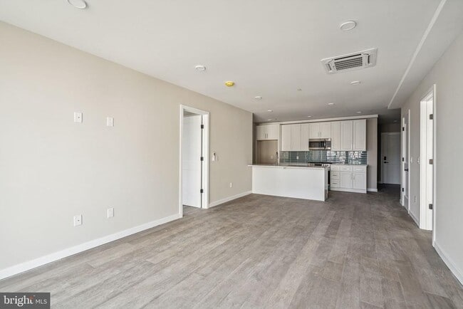 Building Photo - 1648 Ridge Ave