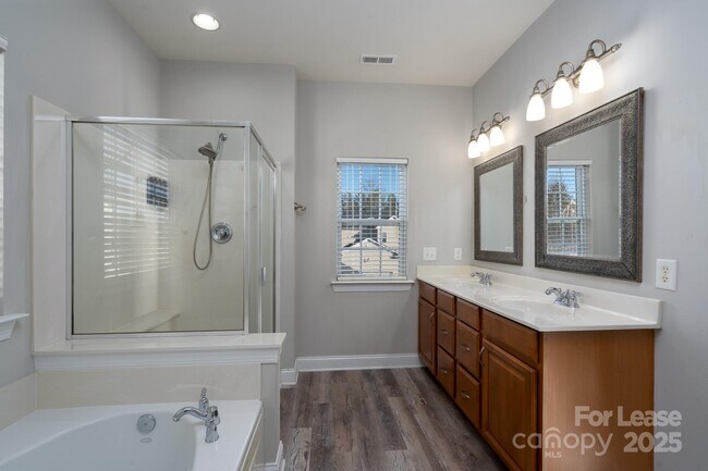 Building Photo - 10725 Serape Rd