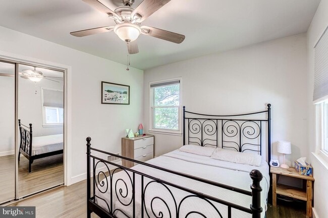 Building Photo - 7806 Jansen Dr