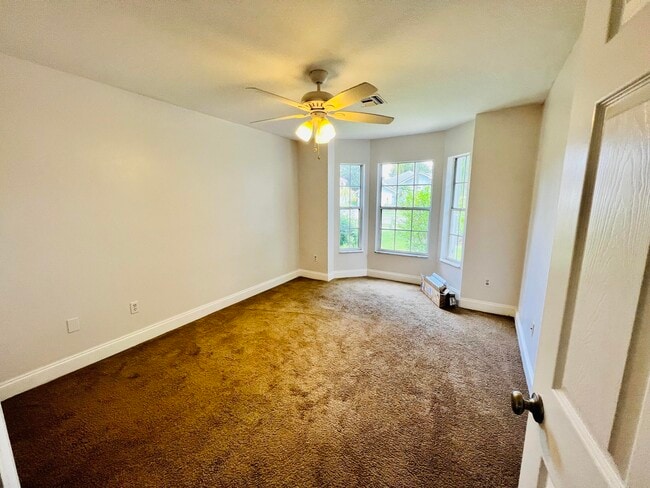 Building Photo - 2485 Stonegate Dr
