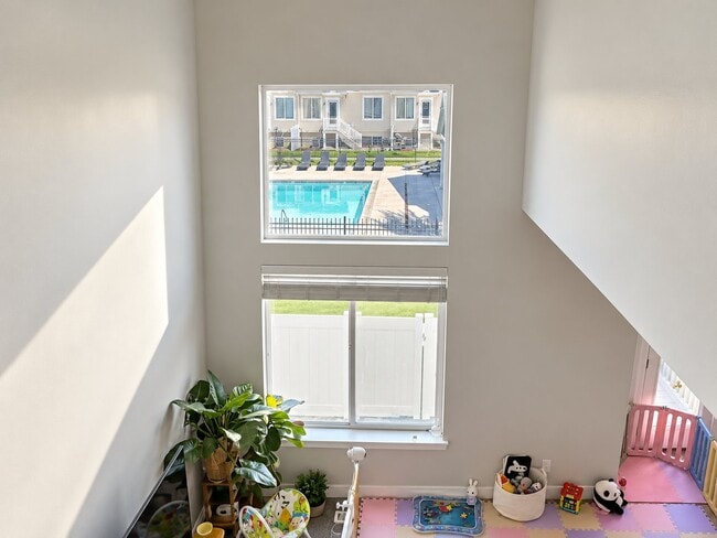 Building Photo - 46 N 2150 W