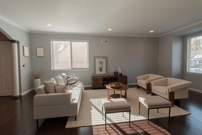 Building Photo - 3334 Cummings Ave