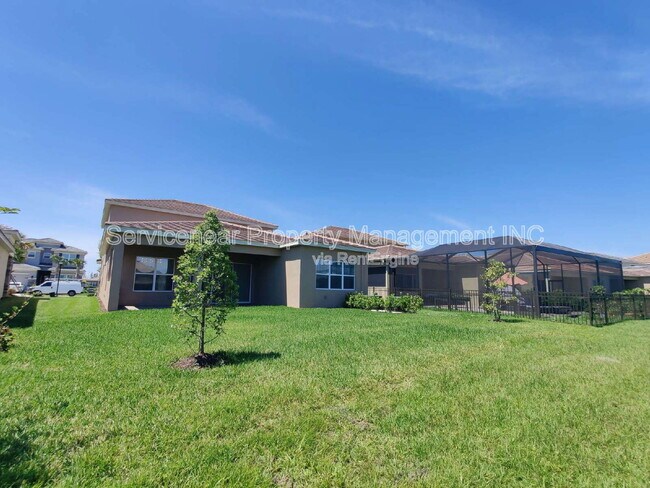Building Photo - 32792 Tree of Life Ave