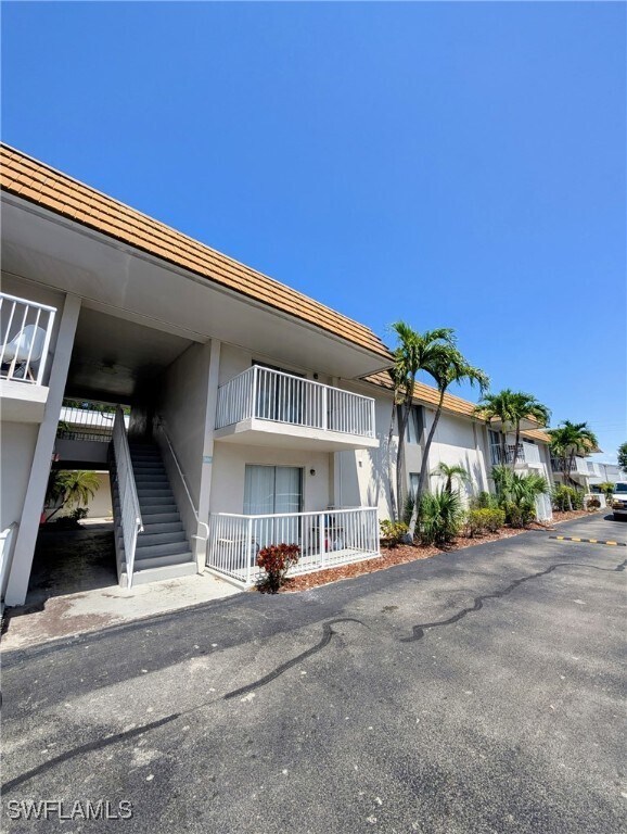 Primary Photo - 1830 Maravilla Ave