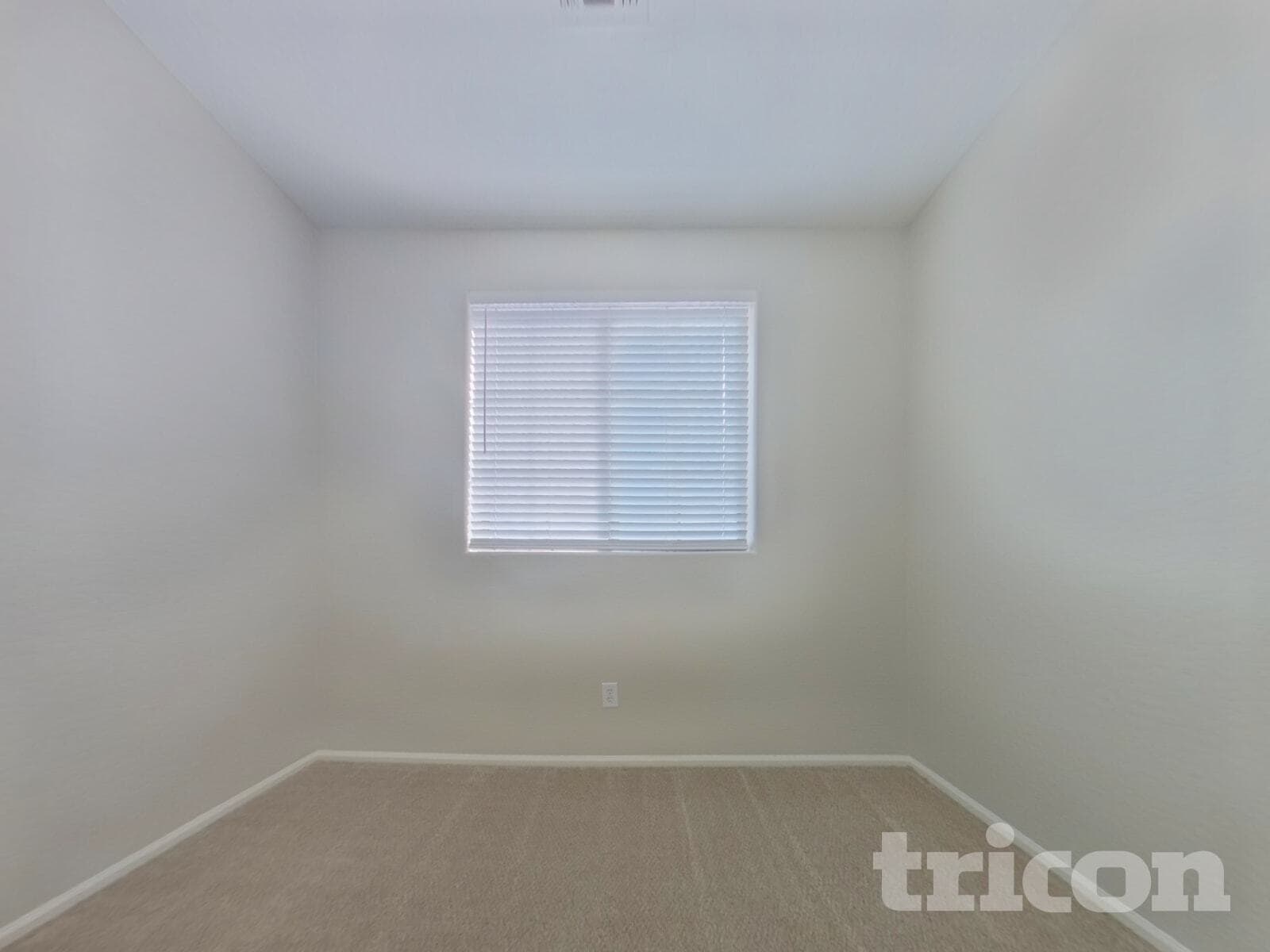 Building Photo - 25746 W Globe Ave