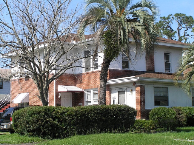 Primary Photo - 923 Acosta St