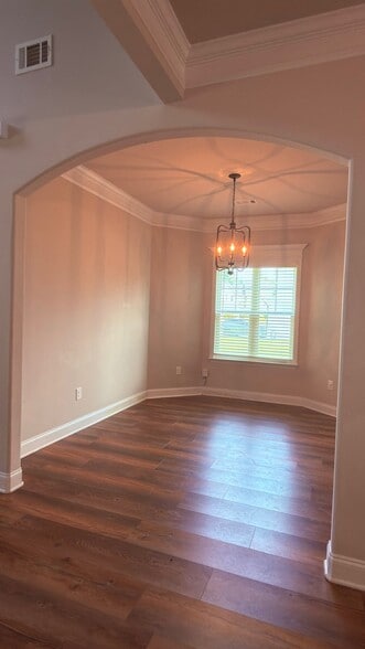 Building Photo - 4050 Stowe Dr