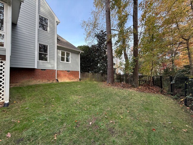 Building Photo - Luxurious 4BD, 3.5BA North Raleigh Home with a Heated Four Seasons Room, Large Bonus Space, and F...